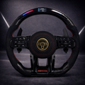Mercedes Performance Lenkrad – Carbon & Alcantara mit LED-Anzeige